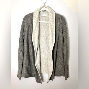 Abercrombie & Fitch Open Grey & White Cardigan - Size M